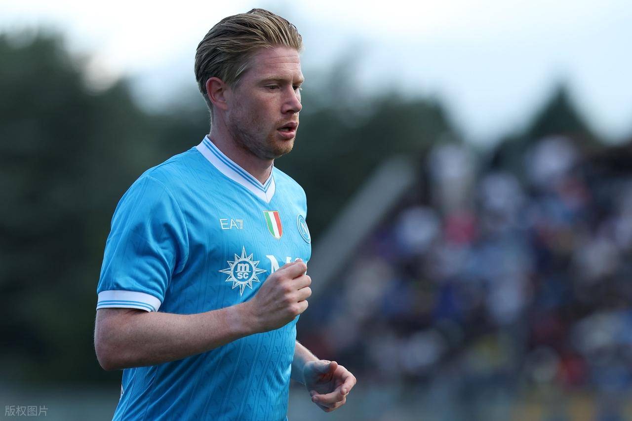 国米4‑0大胜科莫，一举登顶意甲积分榜