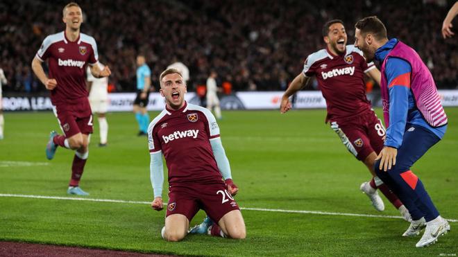 王建民在洋基队投出 8 局完全比赛（仅失一分），展示了极佳的比赛控制力