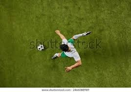 赌场实战：如何通过观察“荷官的眼神交流”判断其是否与桌上玩家串通。（实战赌场指南：如何通过观察荷官的目光互动识别其与玩家的勾结迹象）